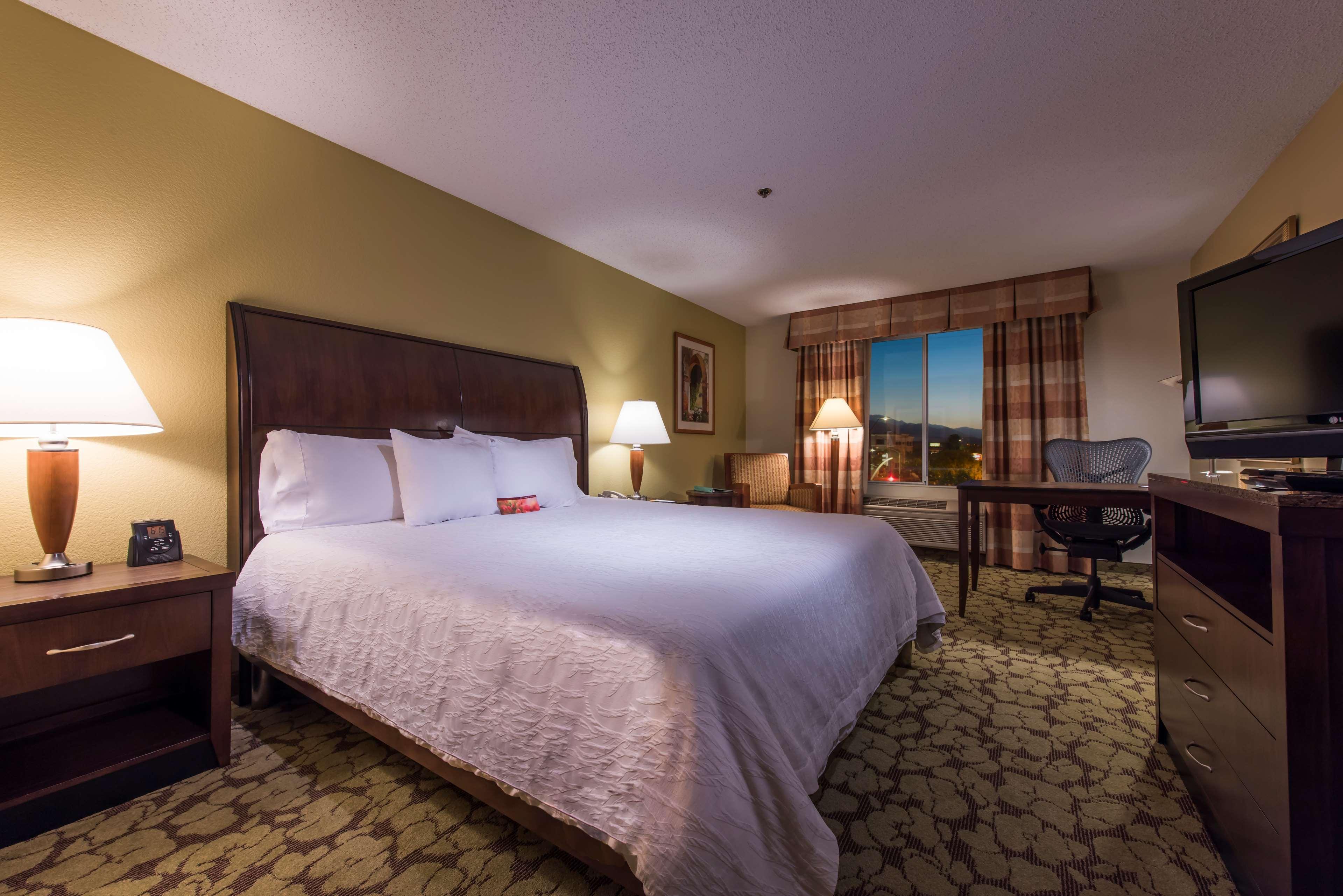 Hilton Garden Inn Arcadia/Pasadena Area Exteriör bild
